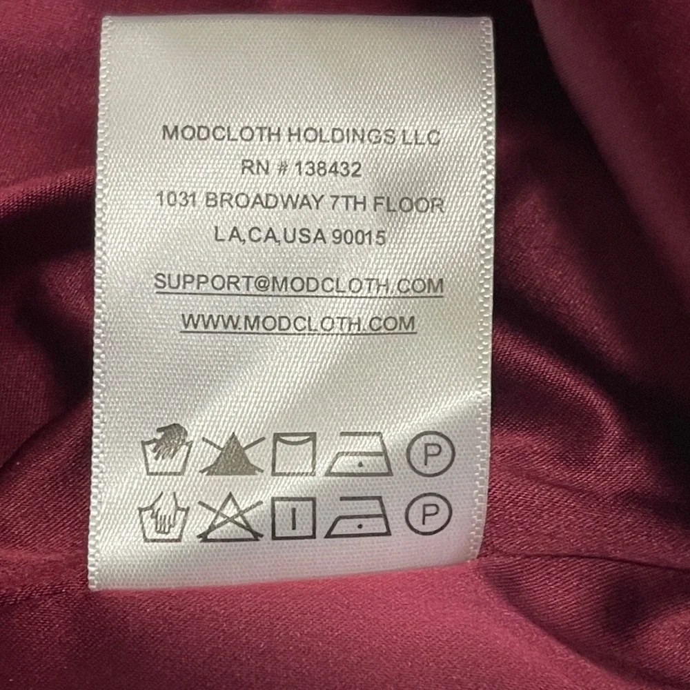 ModCloth Dress Small Burgundy‎ Velvet Bell Sleeve Witchy Gothic Holiday Party